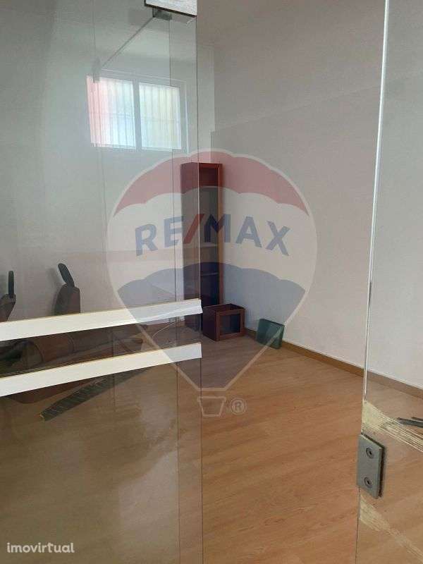 Armazém T1 para arrendamento - Grande imagem: 5/6