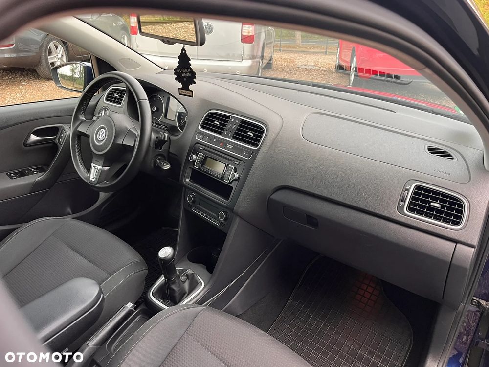 Volkswagen Polo 1.2 MATCH - 17