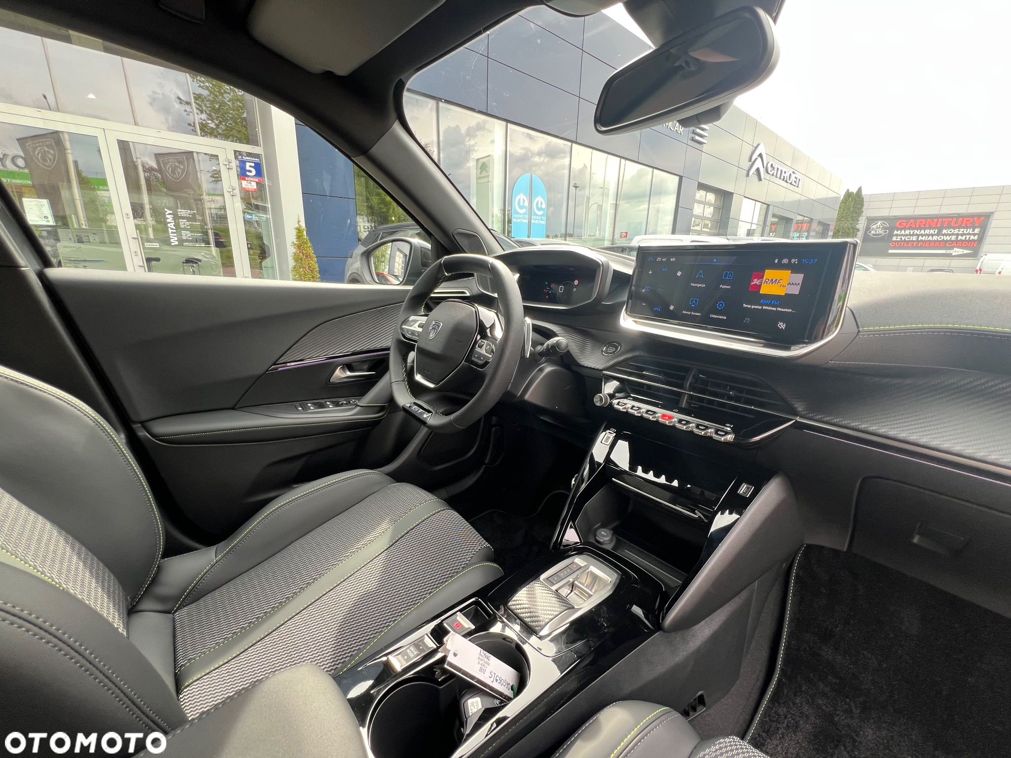 Peugeot 2008 PureTech mHEV GT e-DCS6 - 17