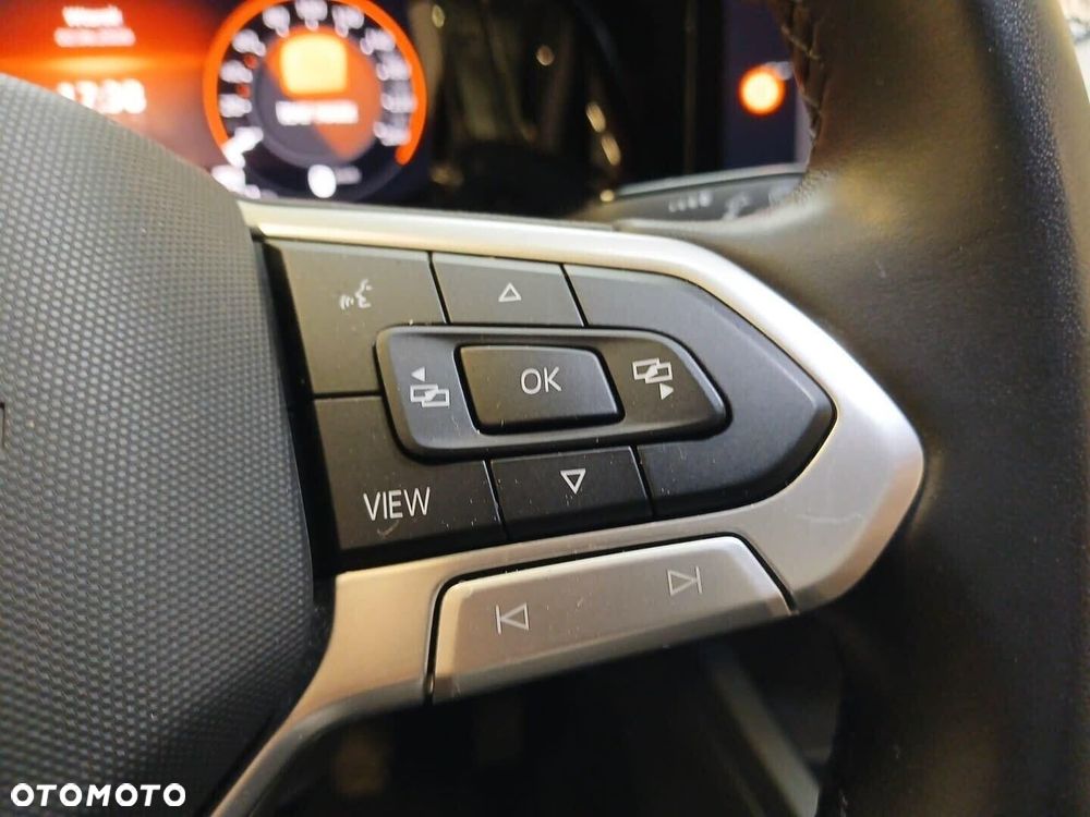 Volkswagen Golf 2.0 TDI Life - 30