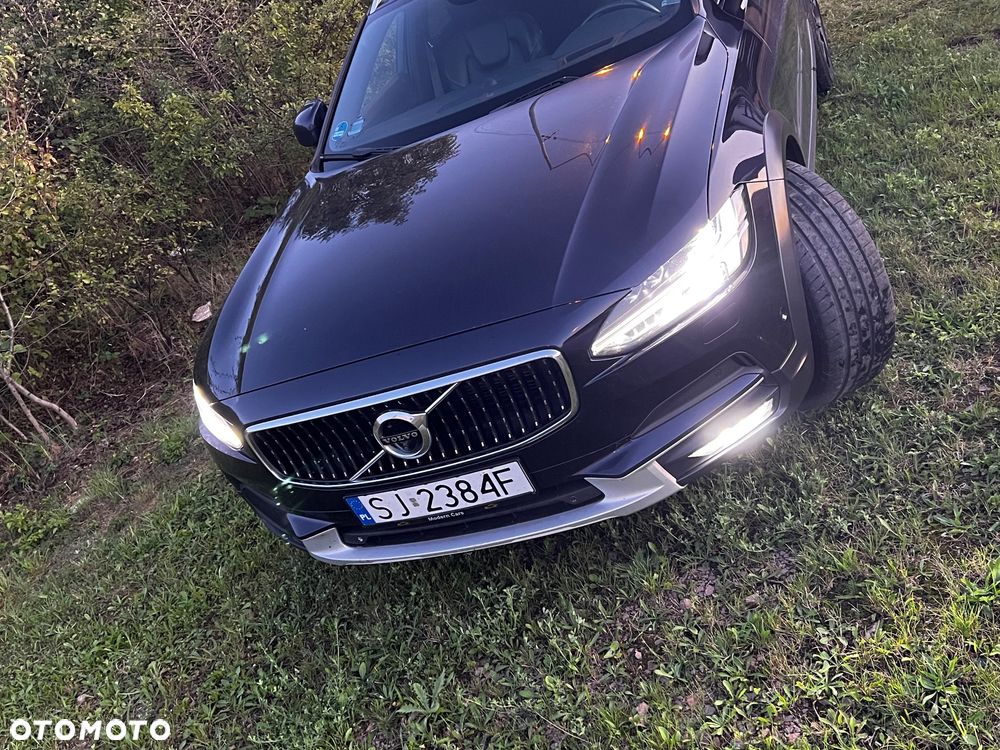 Volvo V90 Cross Country D5 SCR AWD - 33