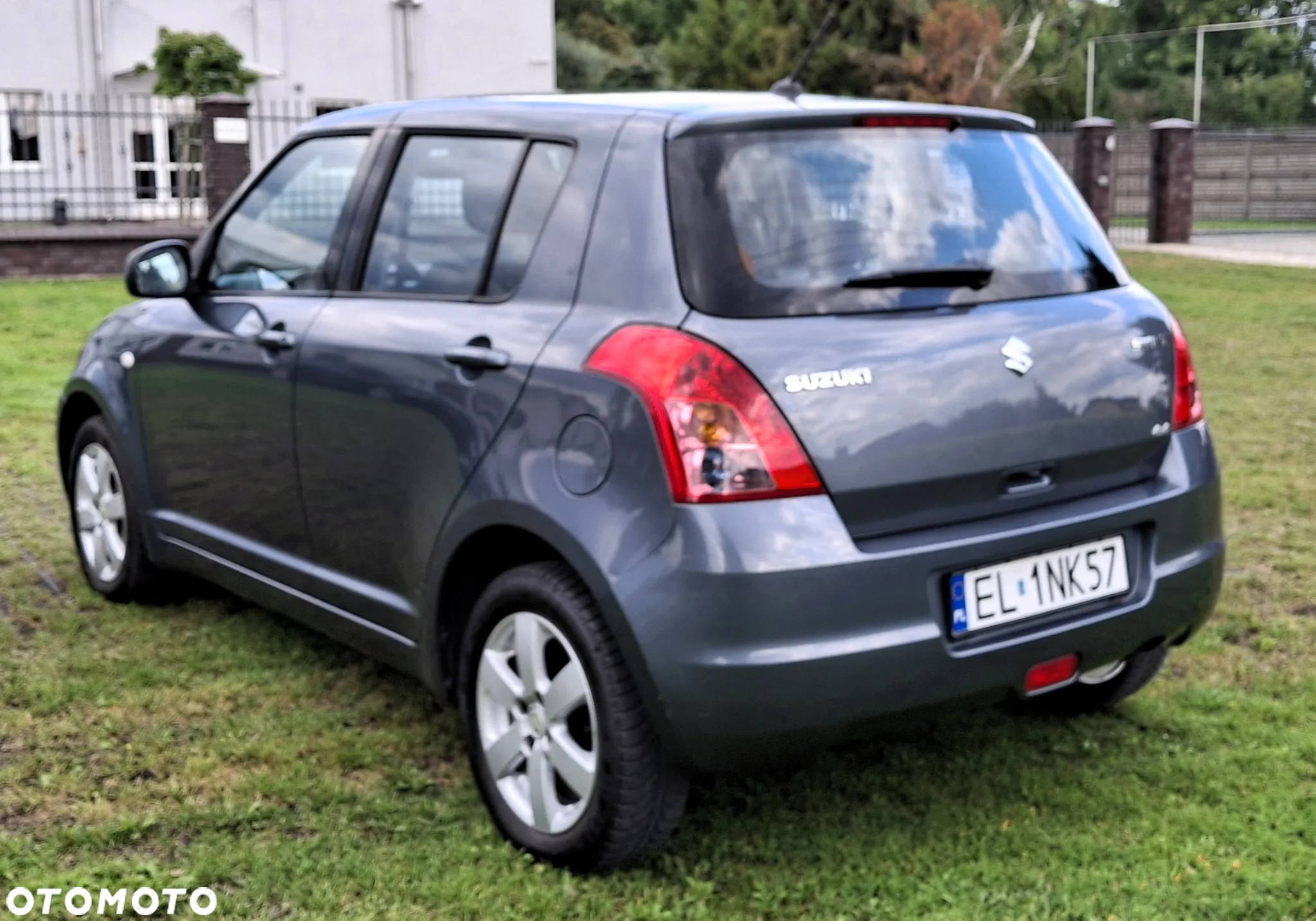 Suzuki Swift 1.3 4x4 Comfort - 4