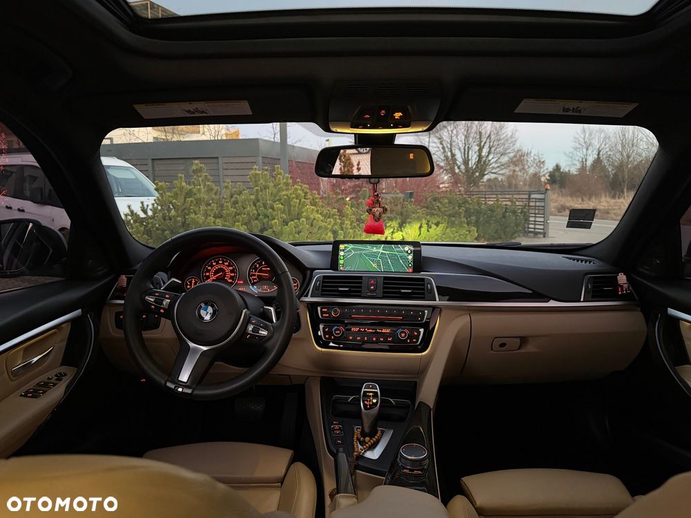 BMW Seria 3 340i M Sport Shadow - 32