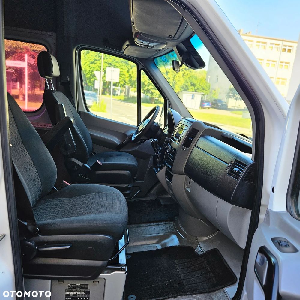 Mercedes-Benz Sprinter - 18
