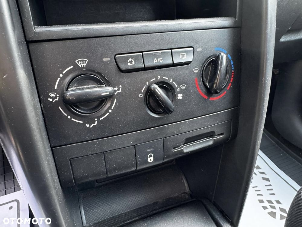 Peugeot 207 1.4 HDi Active - 20