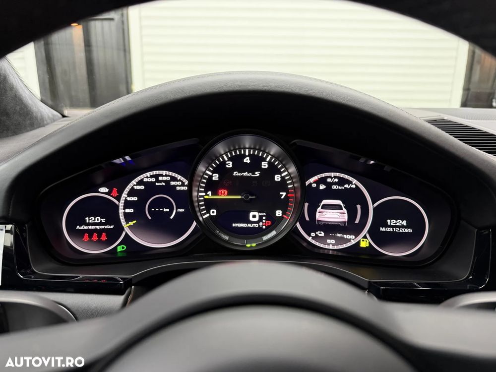 Porsche Cayenne Turbo S E-Hybrid Tiptronic S - 11
