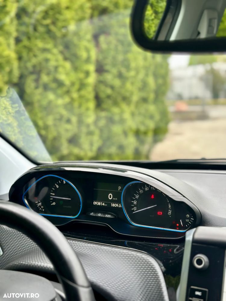 Peugeot 2008 - 15