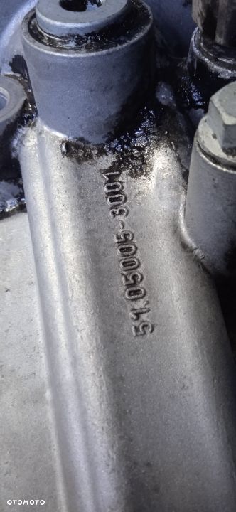 Obudowa filtra oleju MAN TGX TGA Euro 5  51050053001 - 3