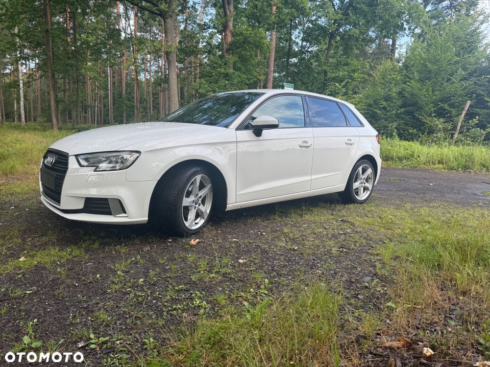 Audi A3 Sportback - 3