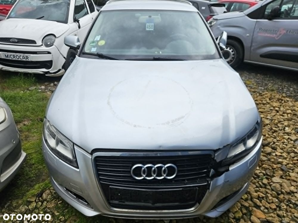 Audi A3 Sportback 2.0 TDI DPF Ambiente - 2