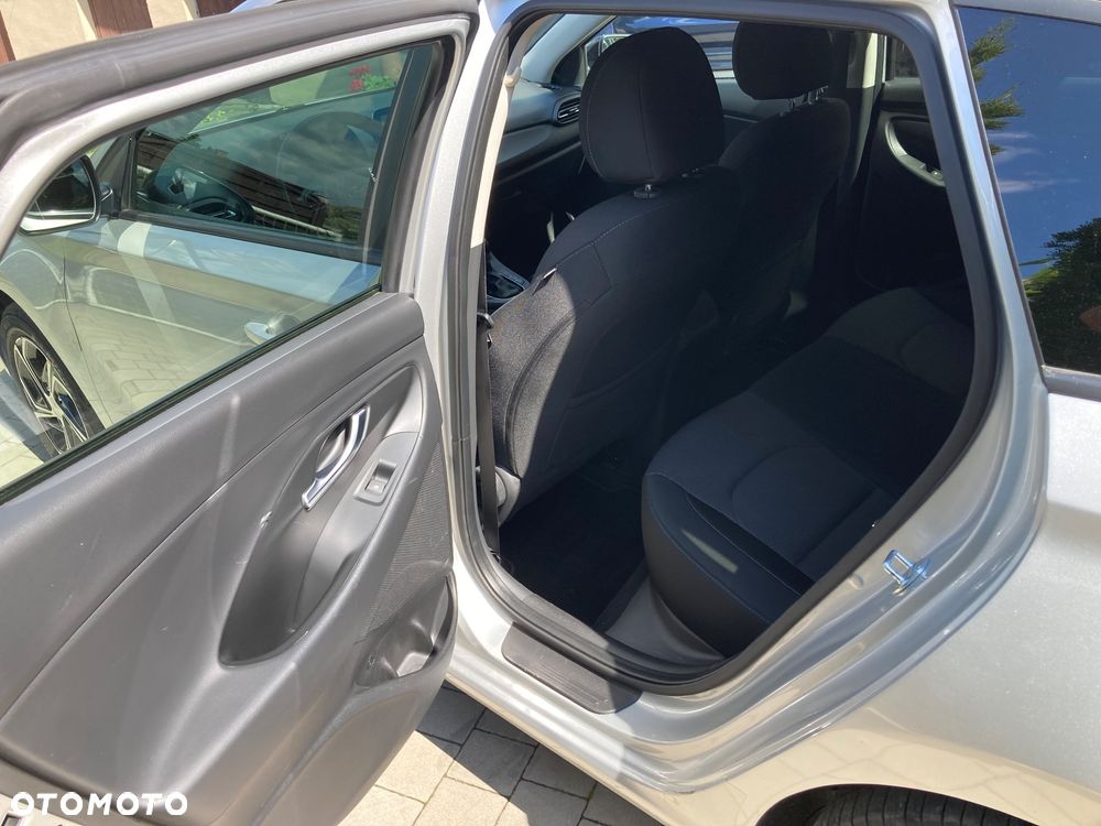 Hyundai i30 1.6 CRDI DCT EDITION 30+ - 7