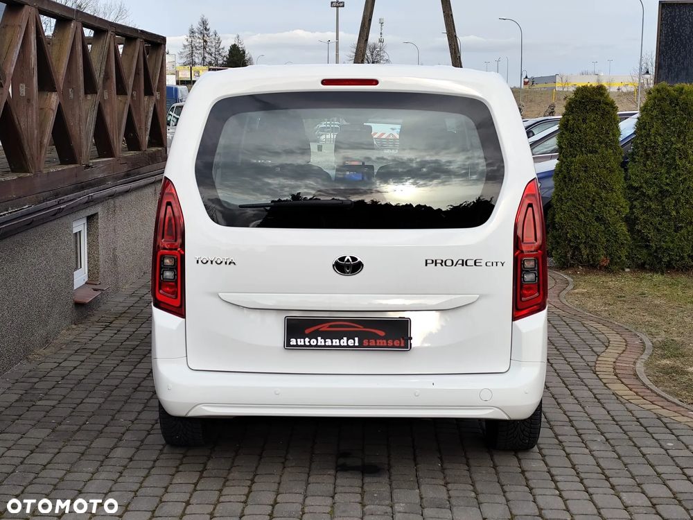 Toyota Proace City Verso Long 1.5 D-4D Family - 8