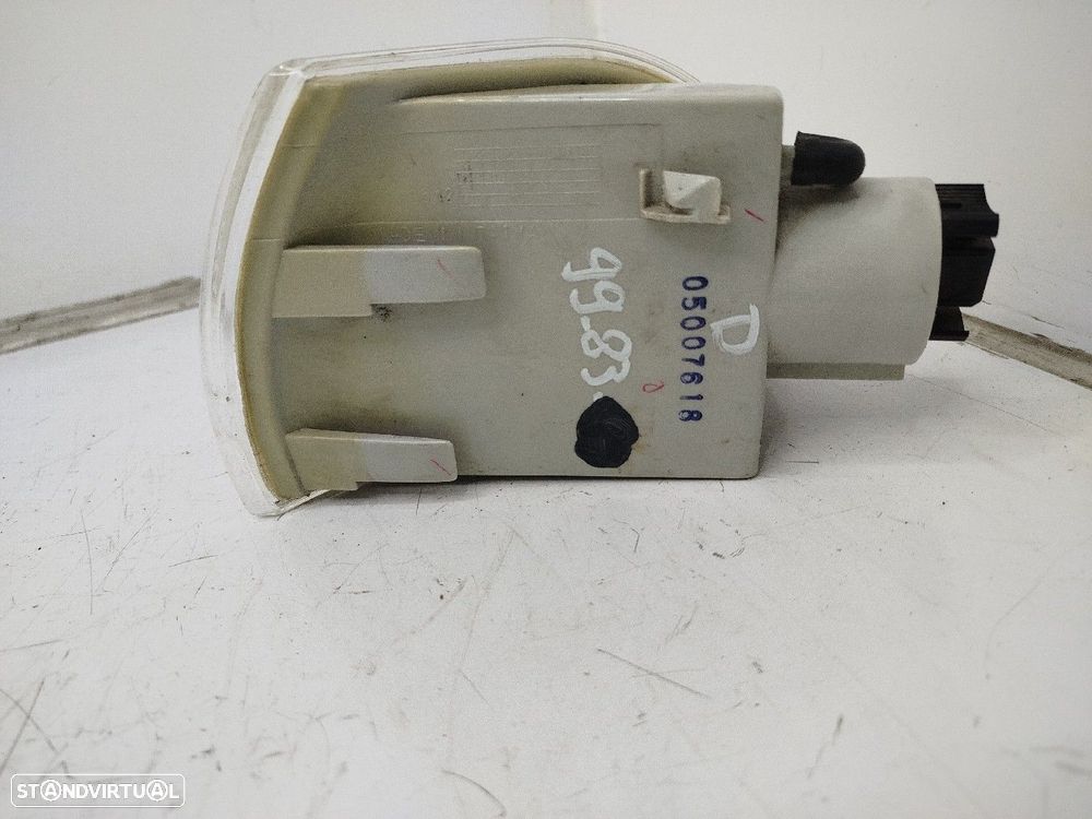 Farolim De Pisca Frente Dto Fiat Palio Weekend (178_) - 2