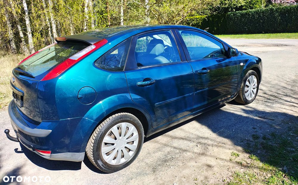 Ford Focus 1.6 16V Ghia - 20