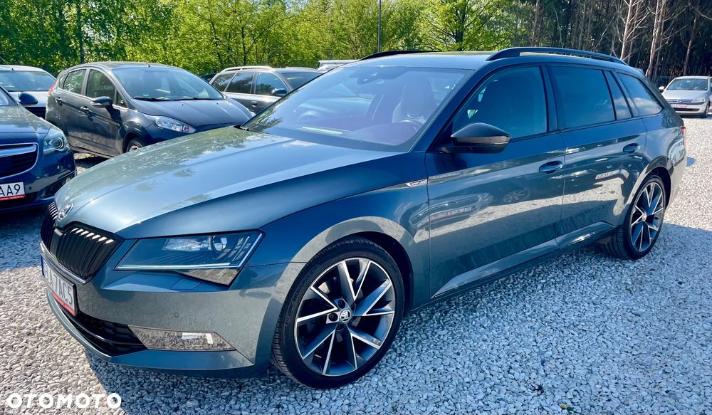 Skoda Superb 2.0 TDI DSG Sportline - 11