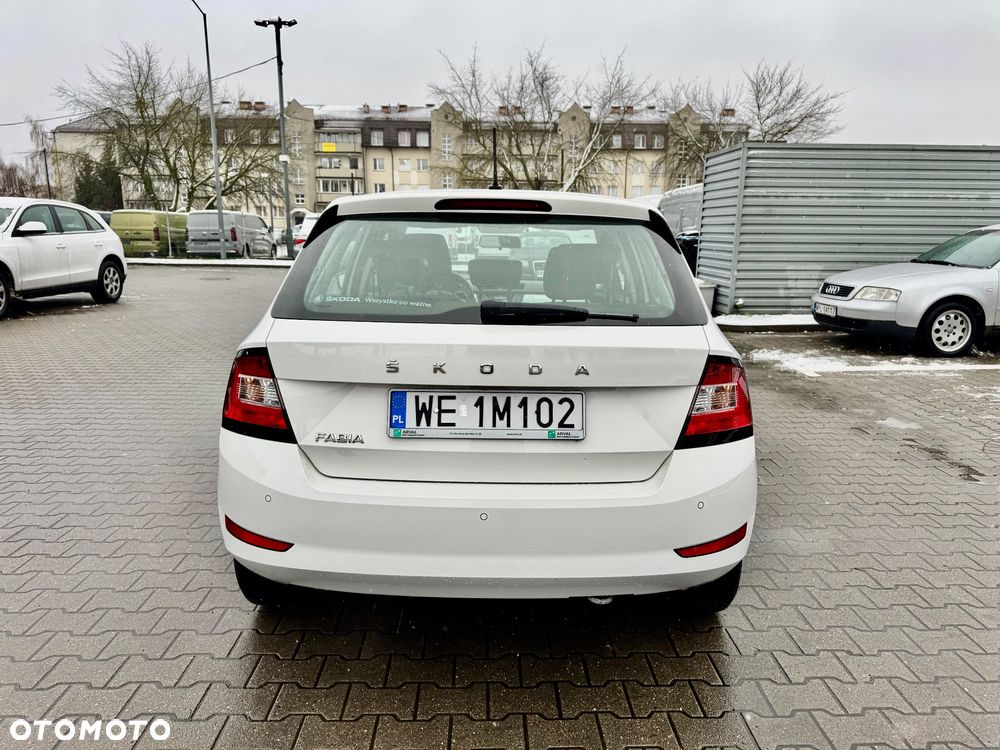 Skoda Fabia - 4