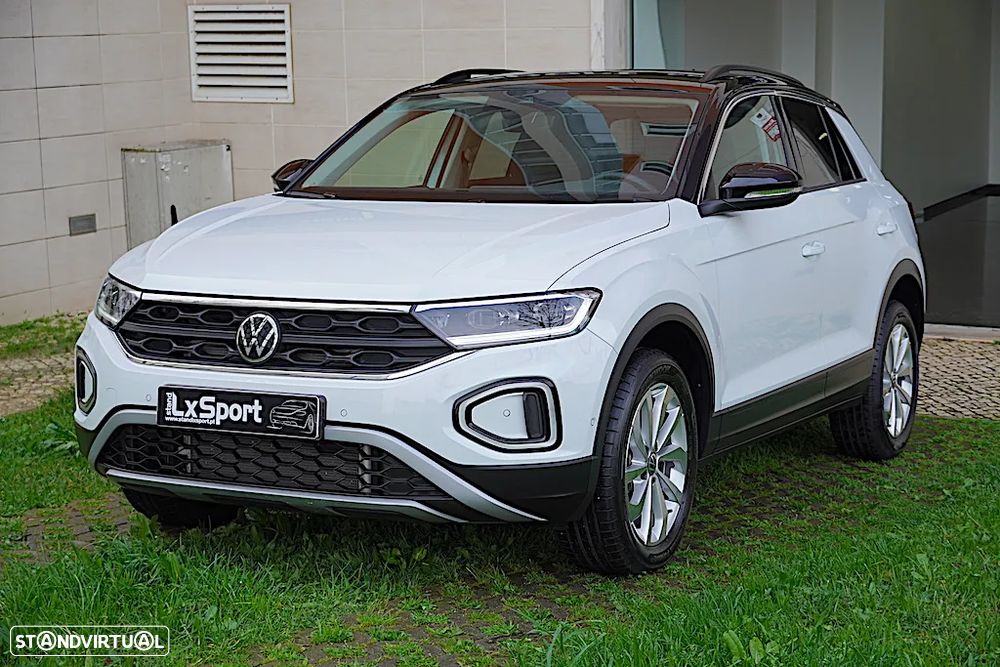 VW T-Roc 1.5 TSI Urban DSG - 2