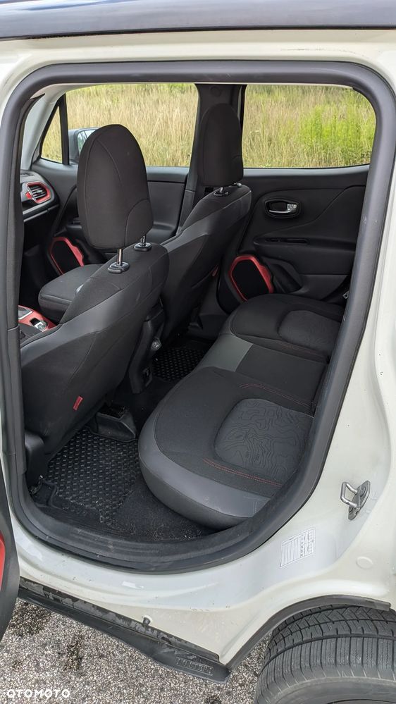 Jeep Renegade - 22