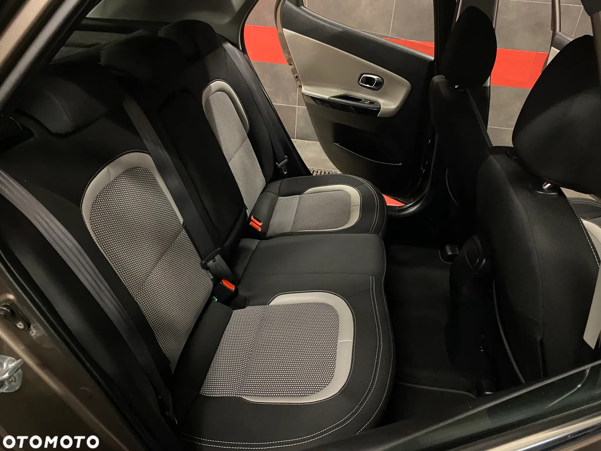 Kia Ceed 1.6 CRDi Spirit - 22