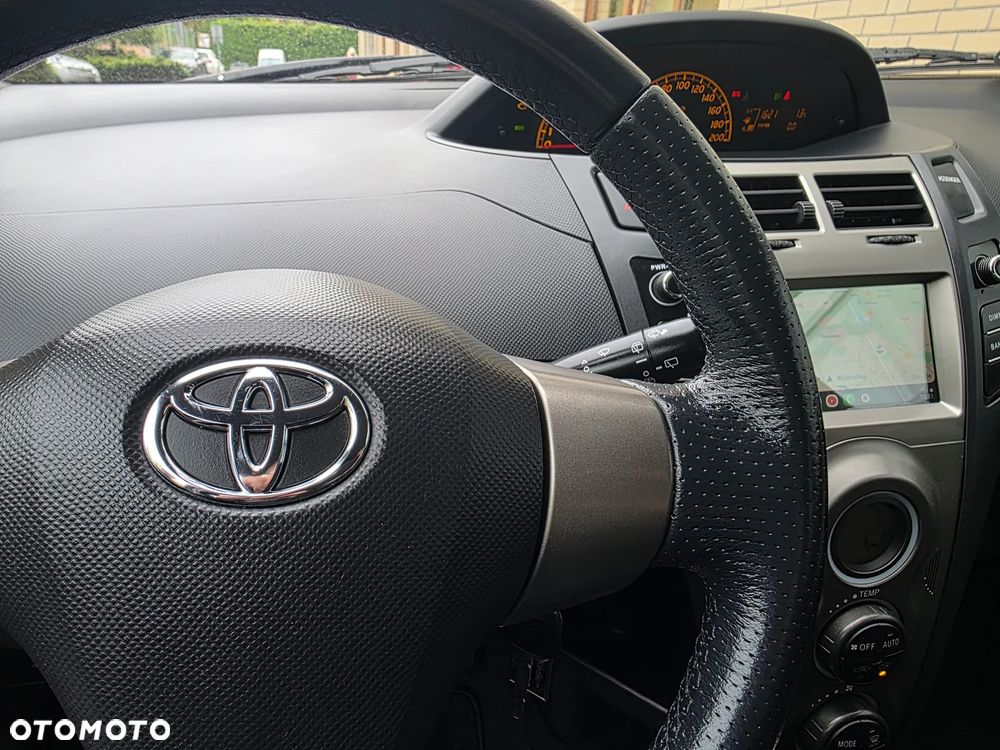 Toyota Yaris - 28