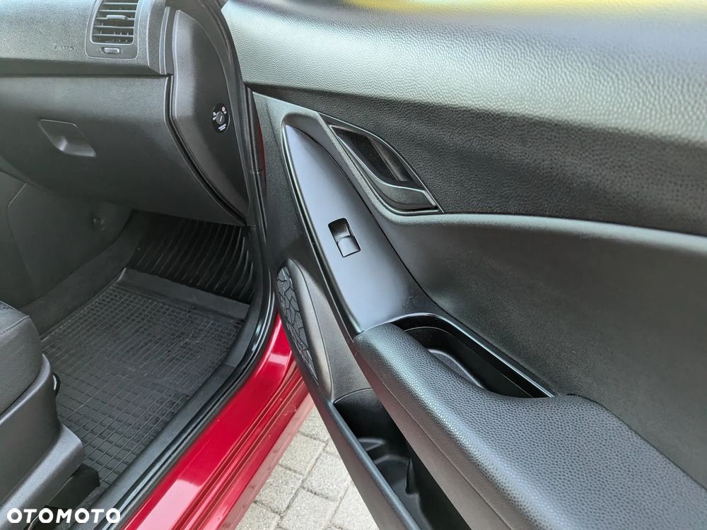 Hyundai ix20 1.4 Classic + - 36