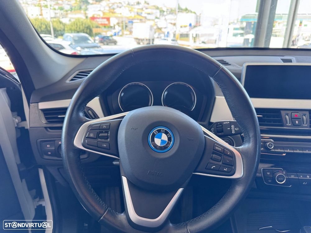 BMW X1 xDrive25e Advantage - 16