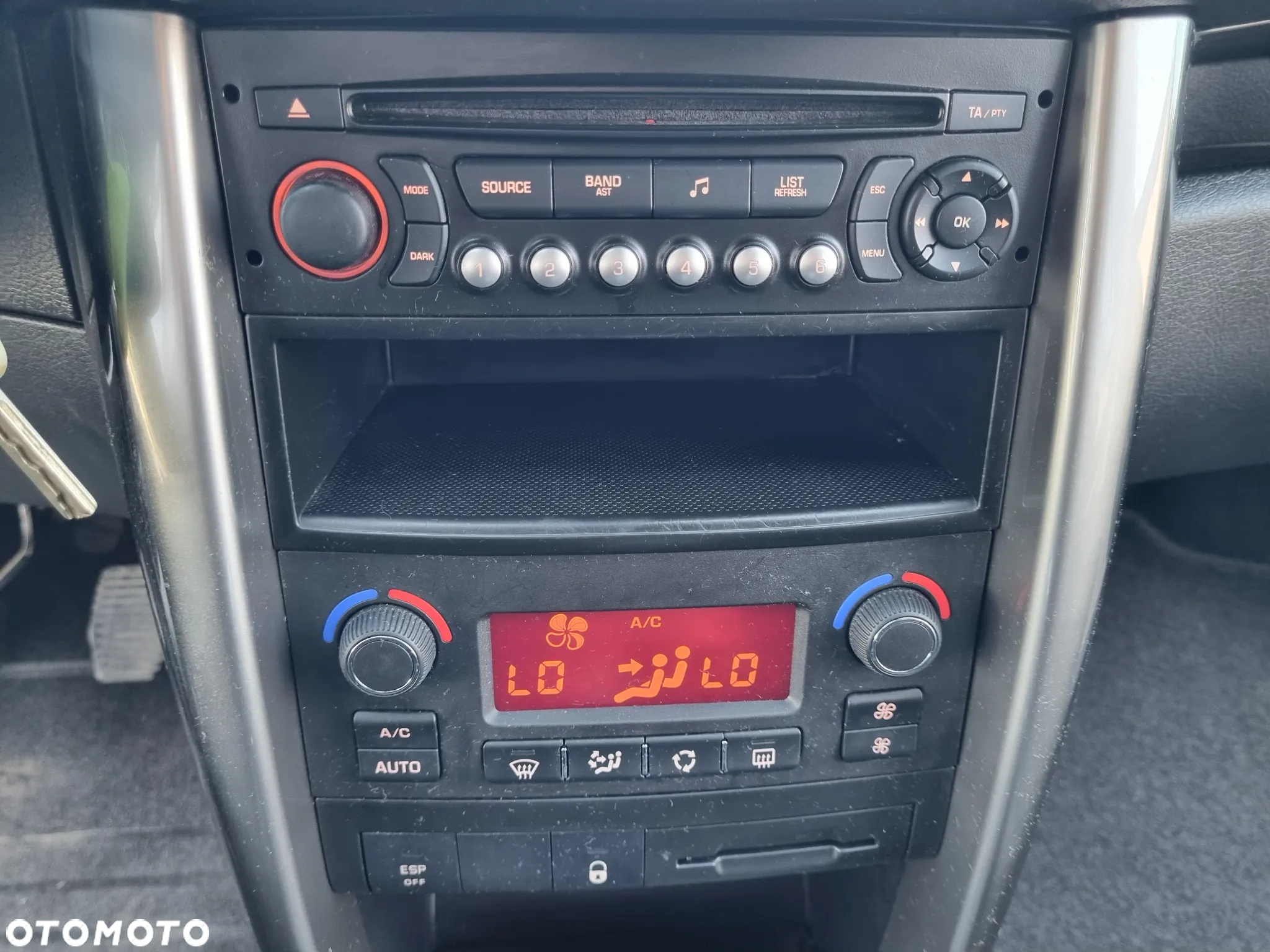 Peugeot 207 110 HDi FAP (Blue Lion) Platinum - 24
