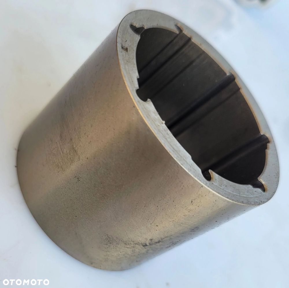 POMPA OLEJU BMW E60 E63 E65 E83 E84 E87 E90 E92 N54B30 3.0B 7545939 7560250 - 11