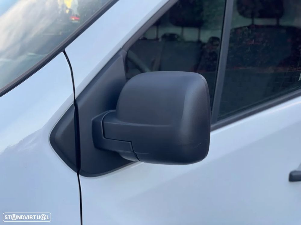 Opel Vívaro 1.6 CDTi 120HP 3L - 6