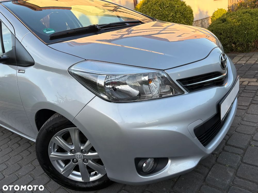 Toyota Yaris - 30