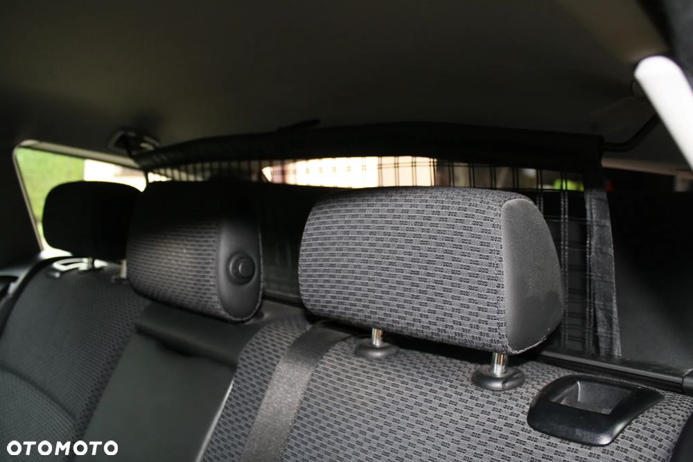 BMW Seria 3 320d - 23