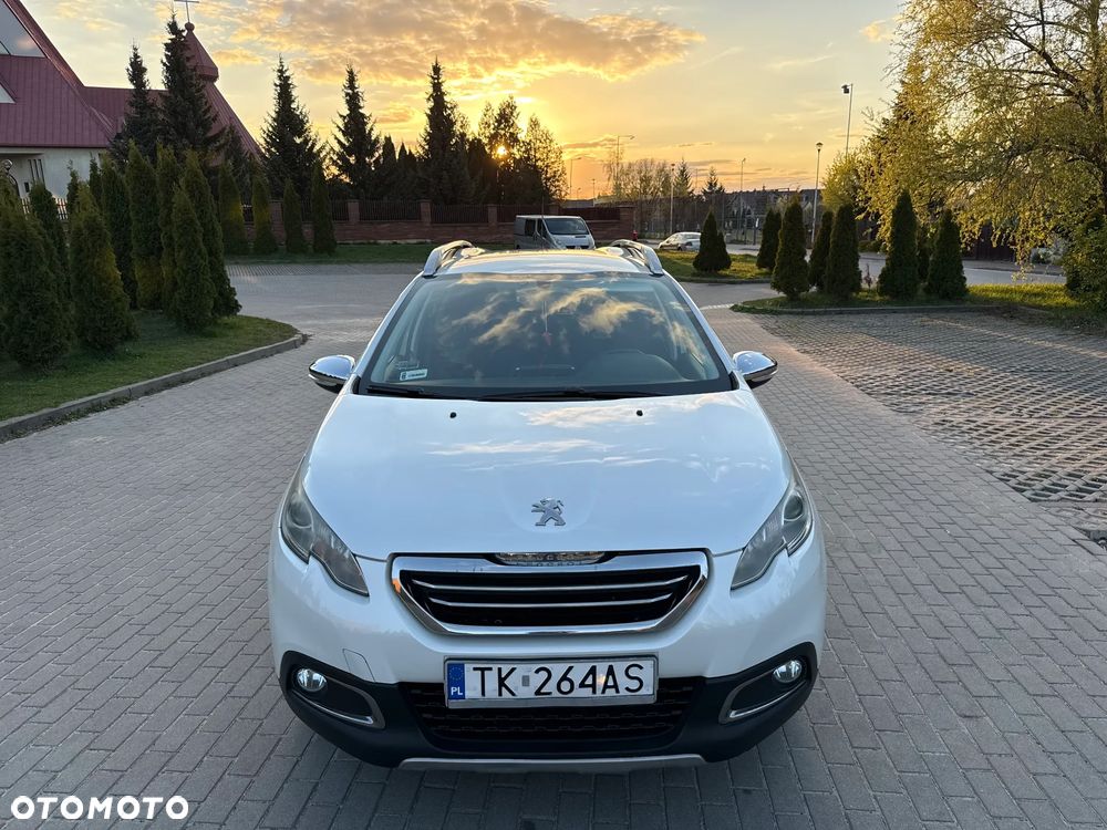 Peugeot 2008 BlueHDi 100 STOP & START Style - 4