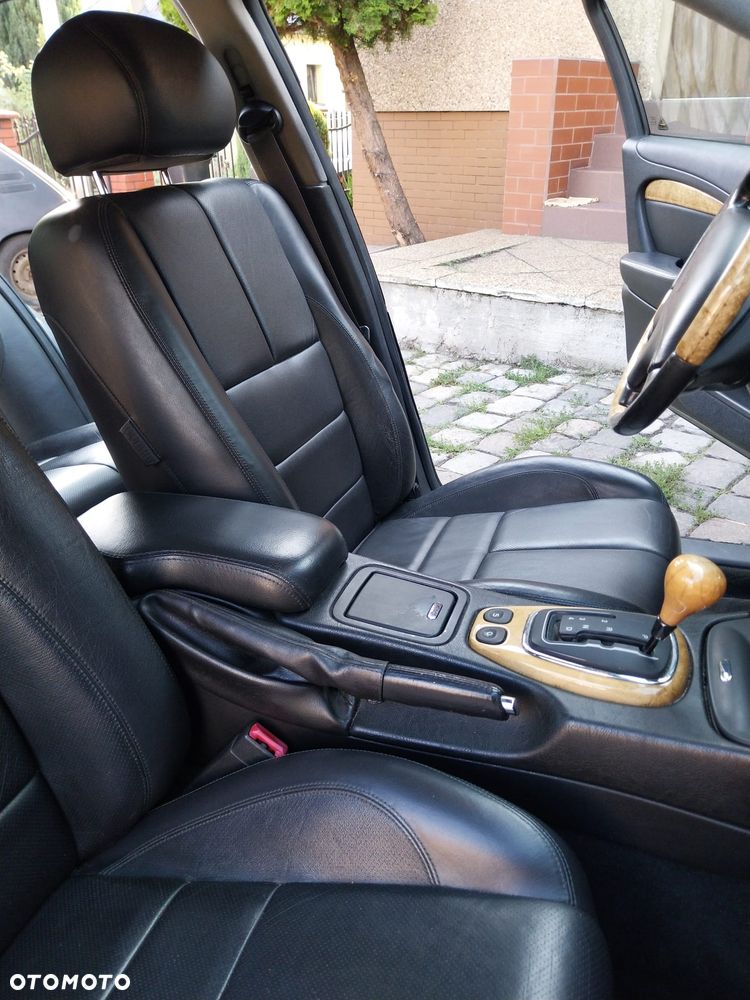 Jaguar S-Type 3.0 V6 Executive - 11