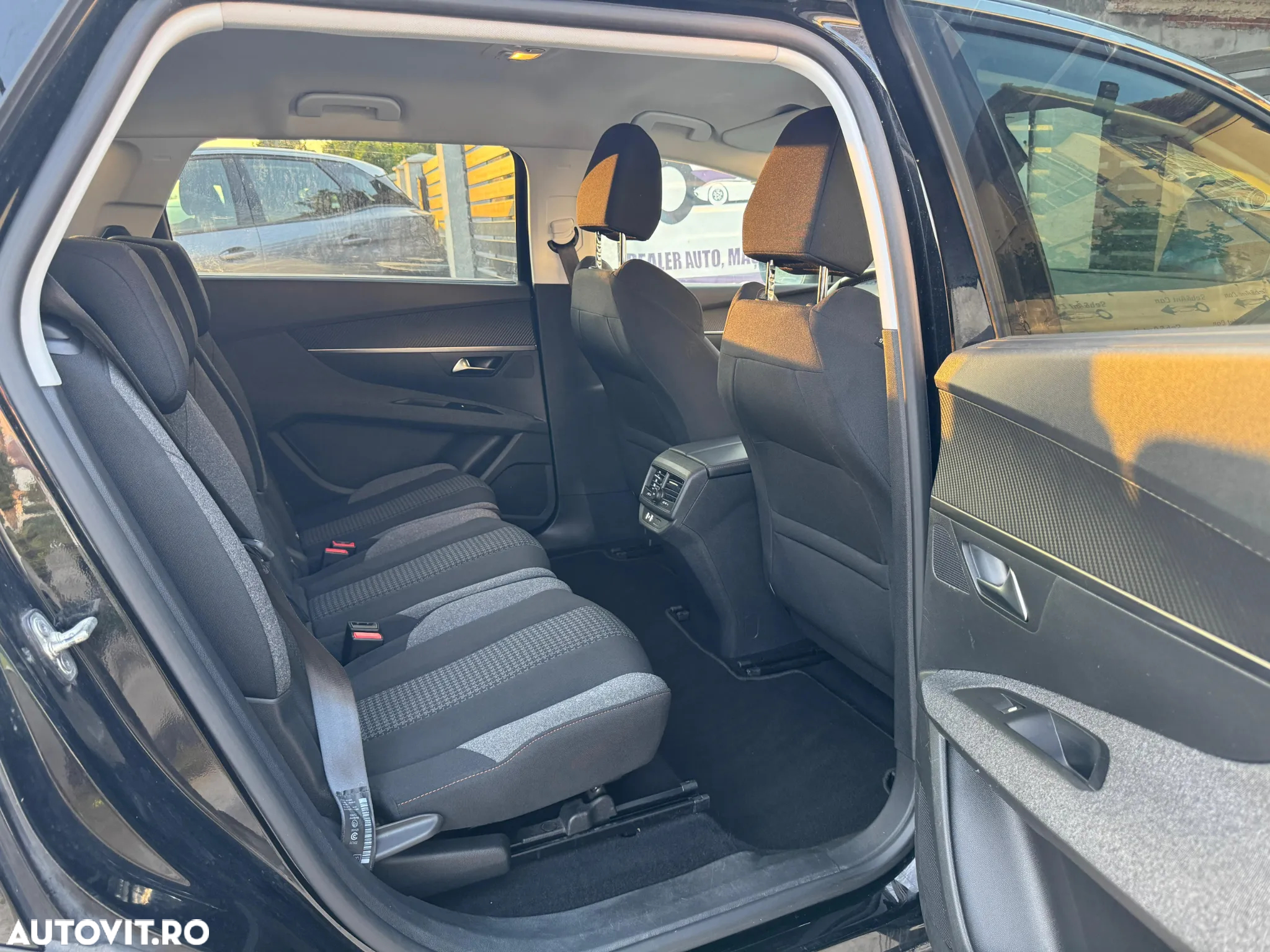 Peugeot 5008 1.5 BlueHDI s&s EAT8 Allure - 14