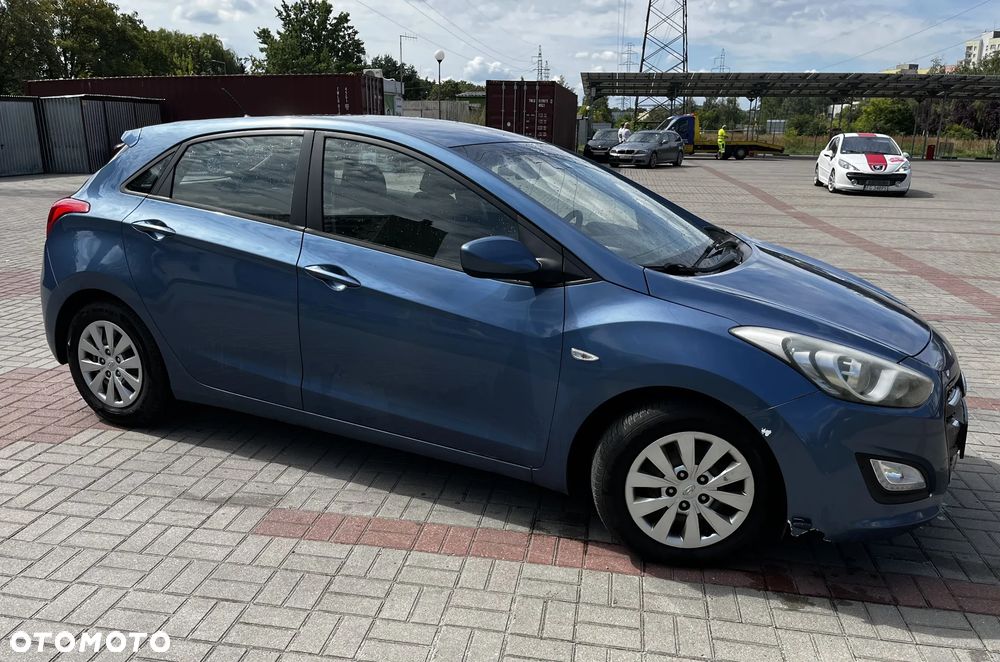 Hyundai i30 1.6 CRDi Comfort - 11