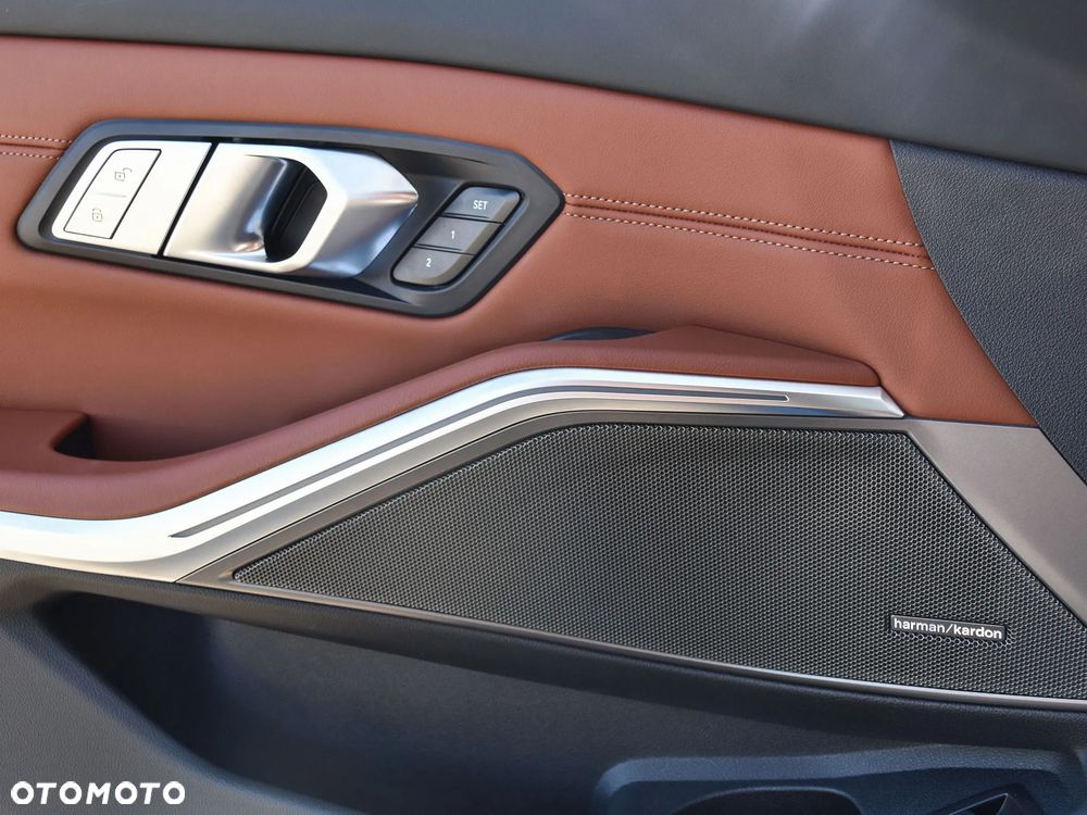 BMW M3 Competition xDrive sport - 20