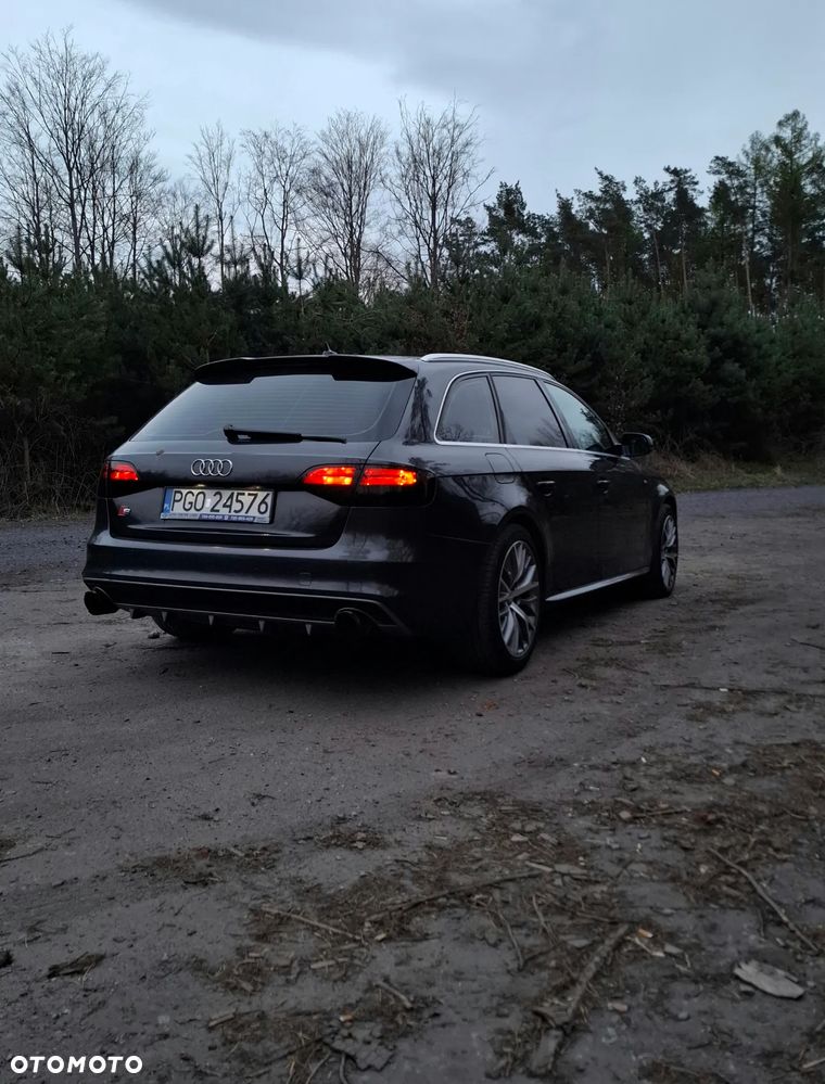 Audi A4 Avant 2.0 TDI DPF multitronic Ambition - 4