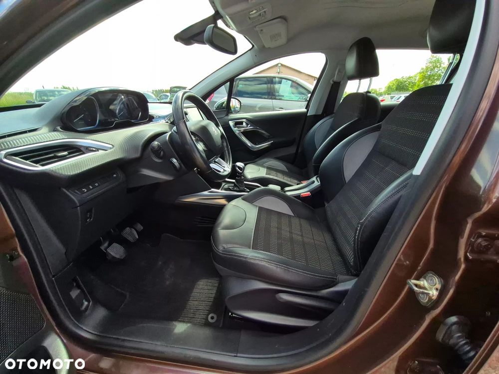 Peugeot 2008 e-HDi FAP 115 STOP & START Business-Line - 17