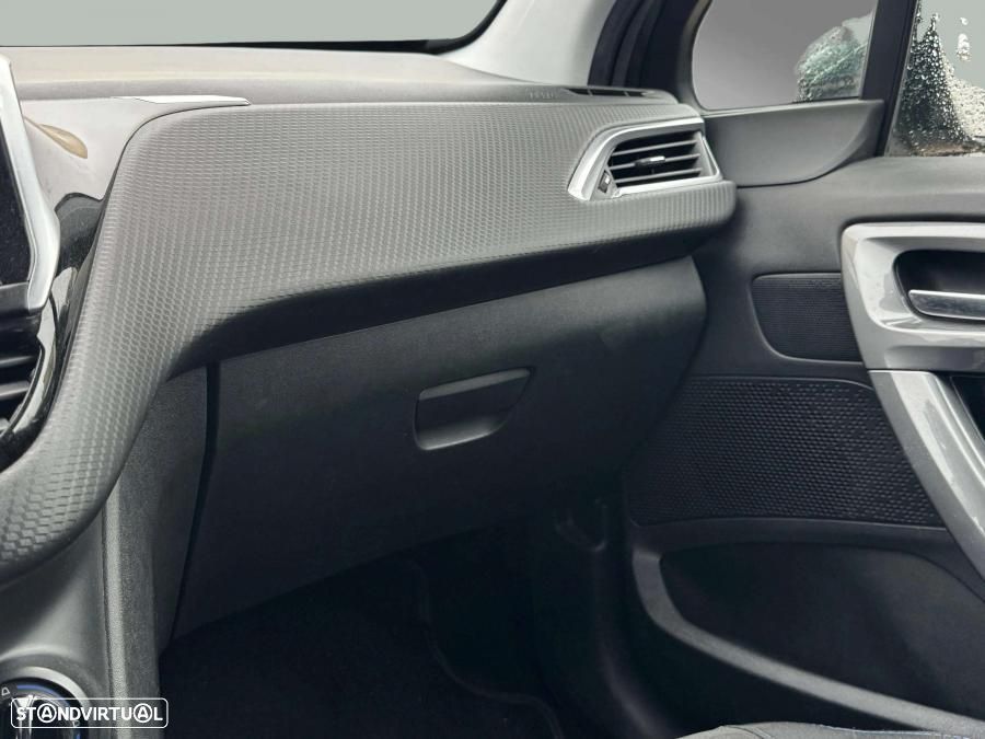 Peugeot 2008 1.2 PureTech Style - 22