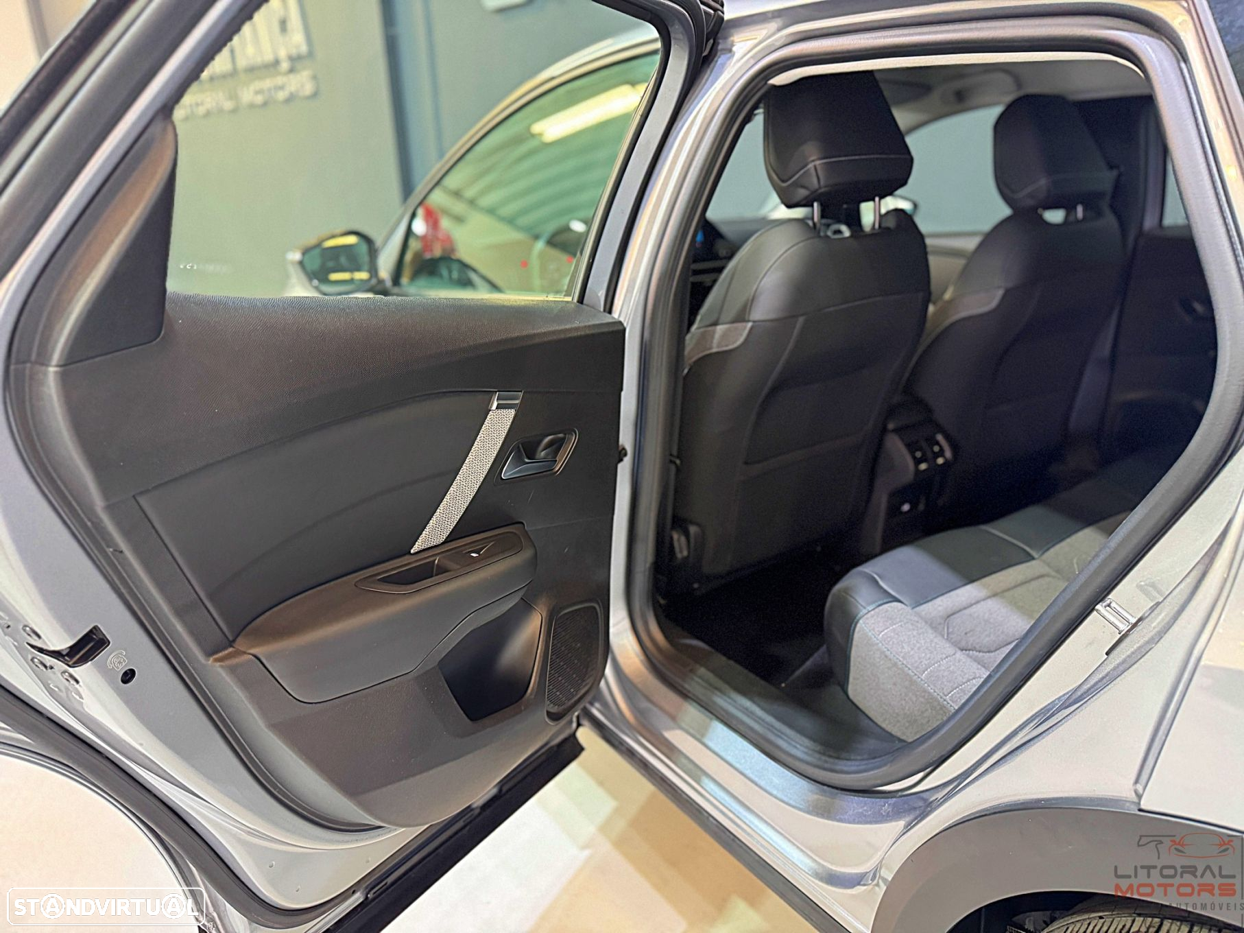 Citroën C4 1.2 PureTech Plus EAT8 - 15