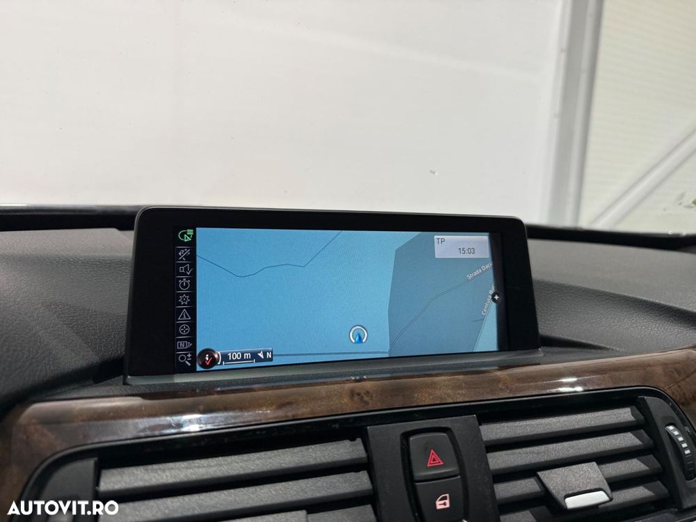 BMW Seria 3 320d xDrive Aut. - 11