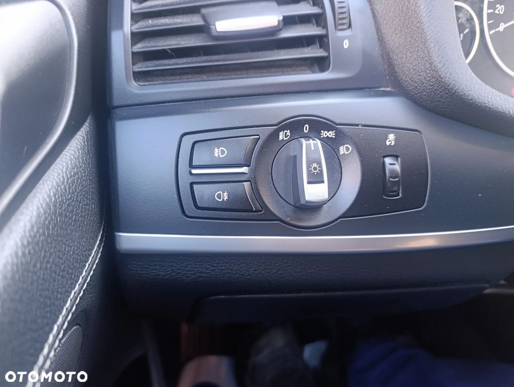 BMW X3 xDrive20d - 13