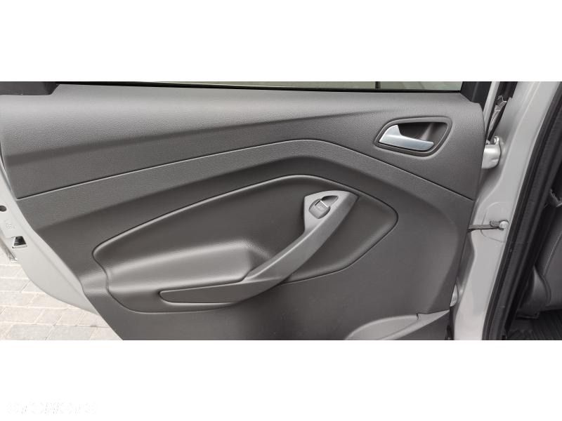 Ford Kuga 2.0 TDCi AWD Titanium - 29