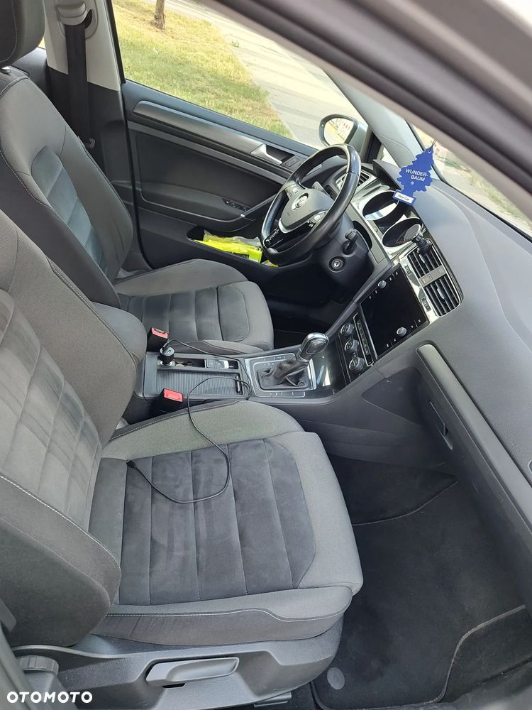 Volkswagen Golf - 17