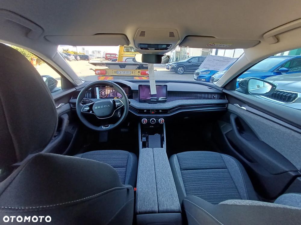 Skoda Superb 2.0 TSI Drive DSG - 23