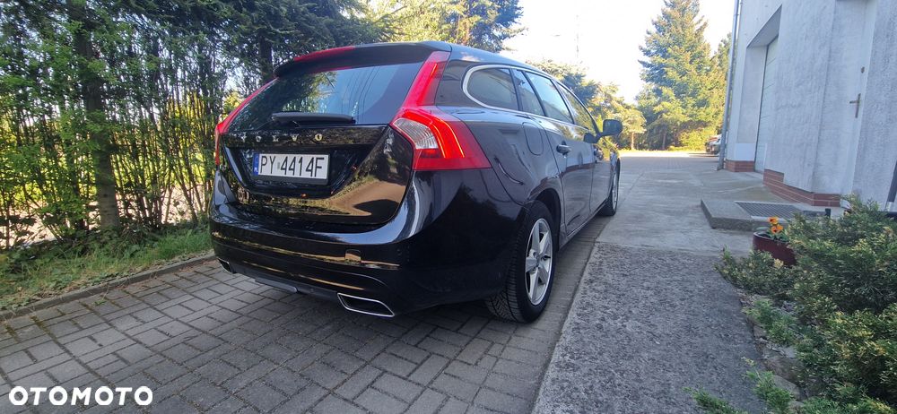 Volvo V60 D4 Drive-E Momentum - 4