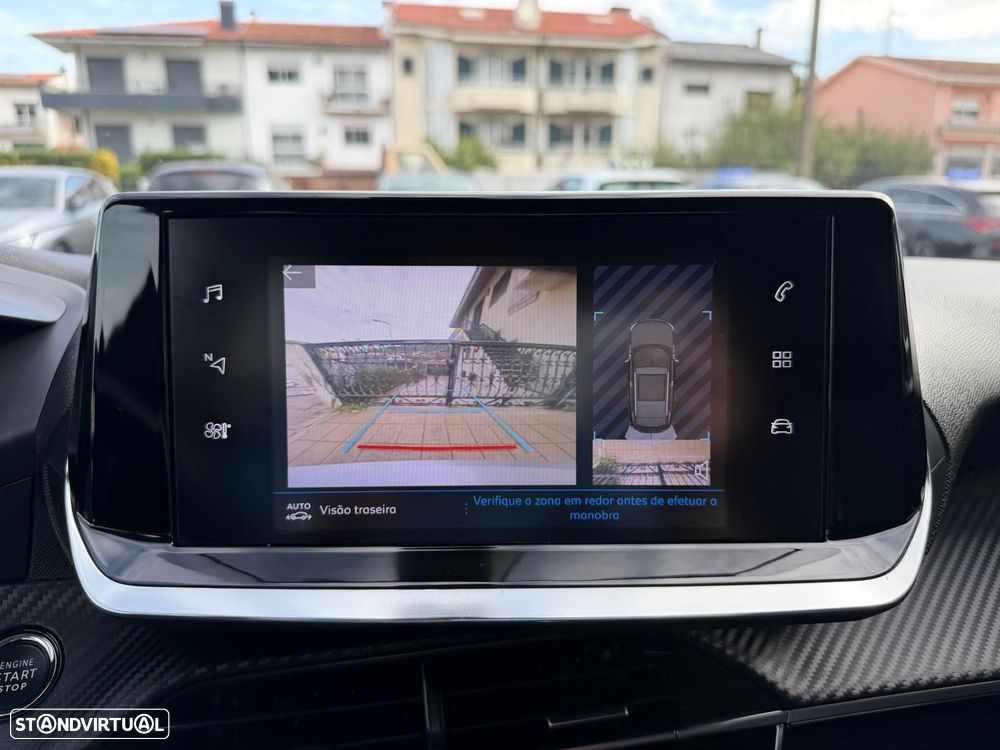 Peugeot 2008 1.5 BlueHDi Allure EAT8 - 27