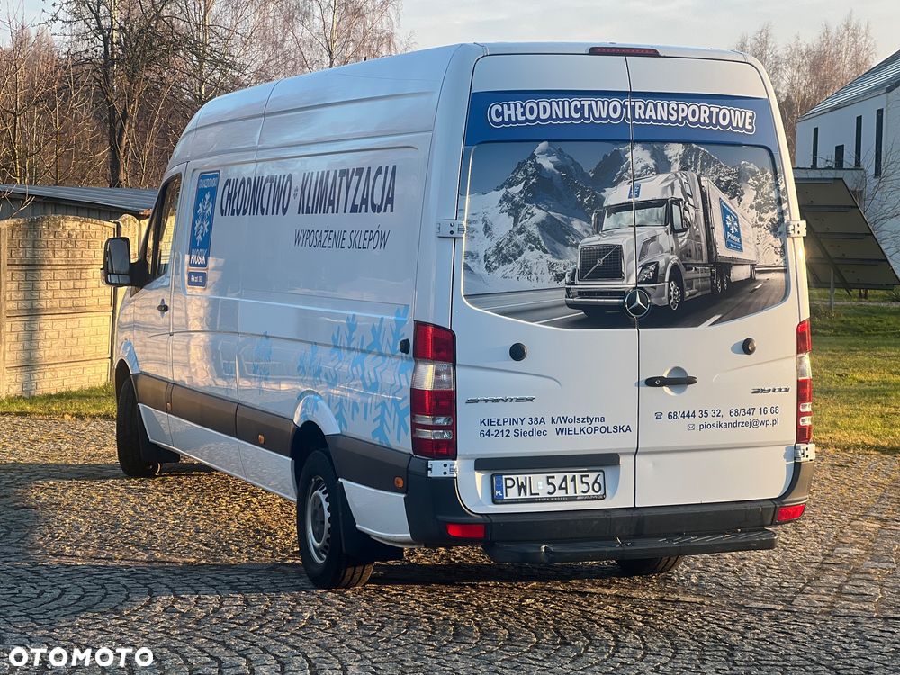 Mercedes-Benz Sprinter - 4
