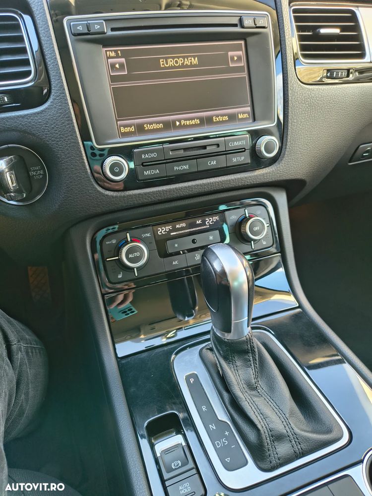Volkswagen Touareg 3.0 V6 TDI BMT - 13