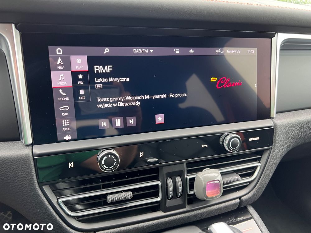 Porsche Macan Standard - 12